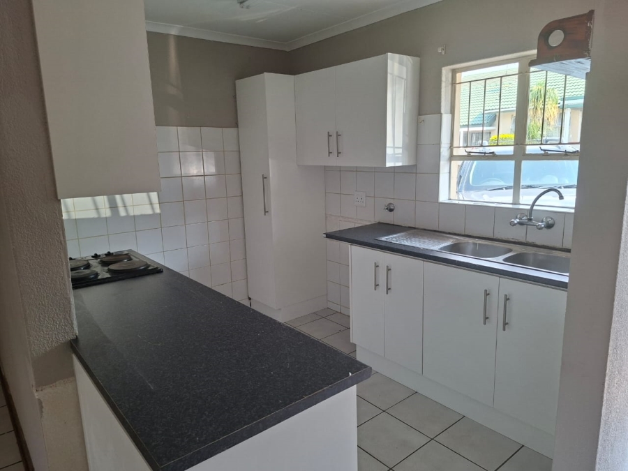 3 Bedroom Property for Sale in Geelhoutpark North West